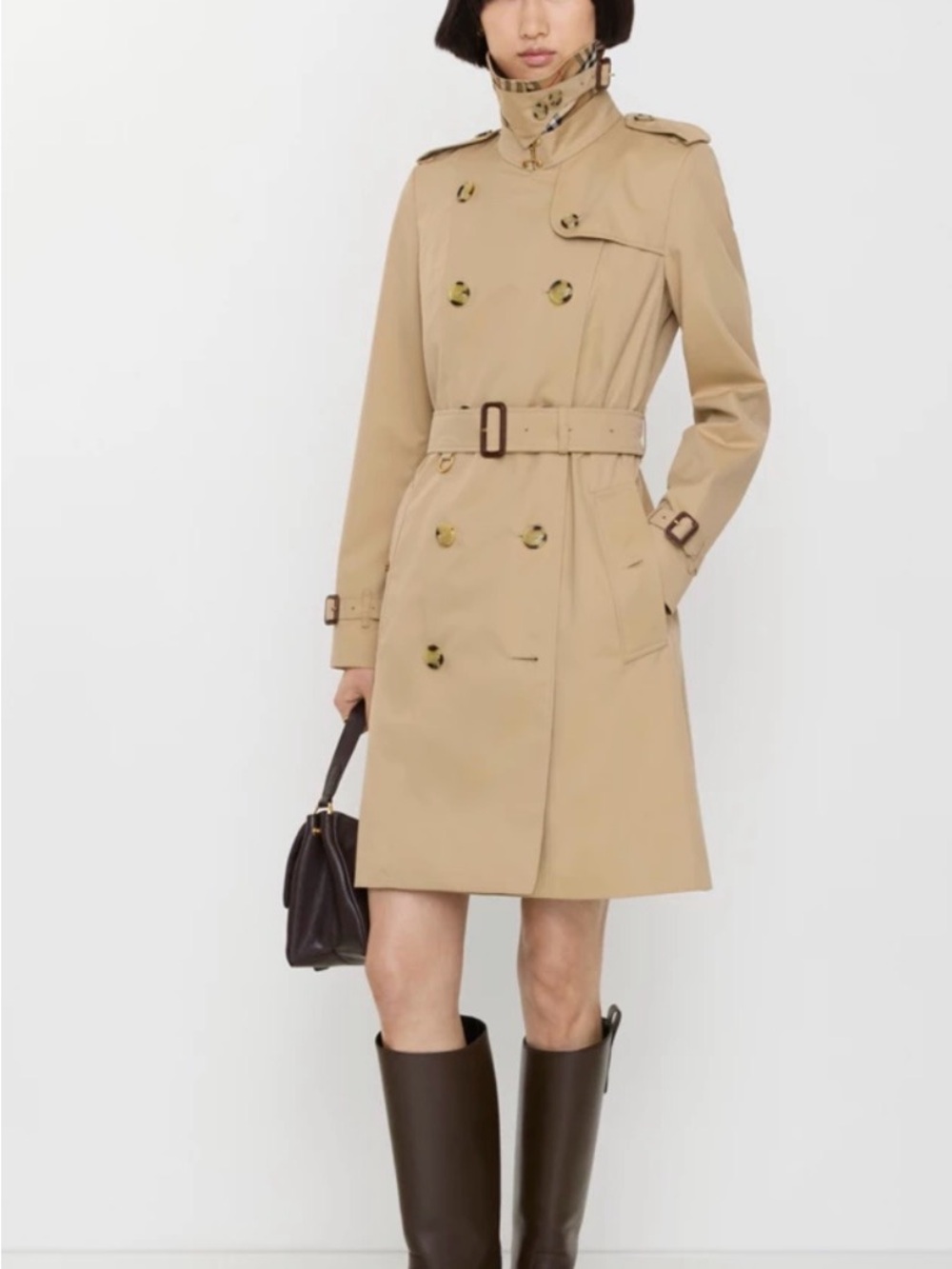 Burberry Honey-Beige Chelsea Heritage Trench Coat with Belt